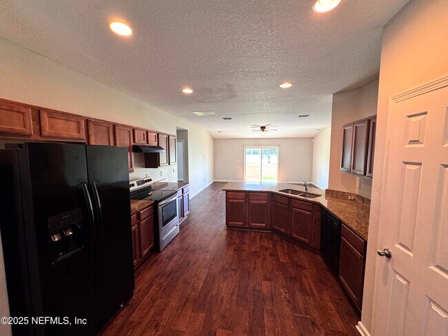 Building Photo - 8224 Golden Bamboo Dr