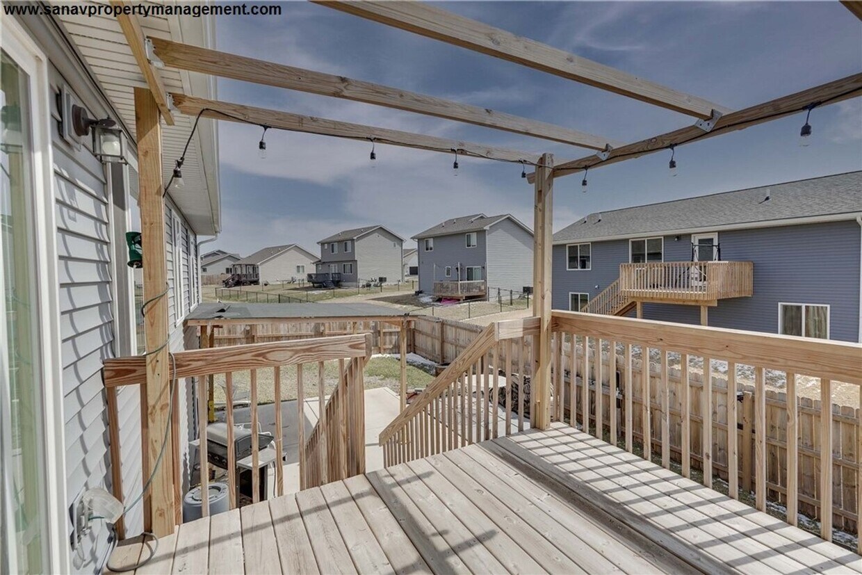 Foto del edificio - Single Family Home in PRIME Bondurant Loca...
