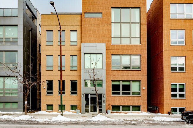 Entrance - 2743 N Ashland Ave