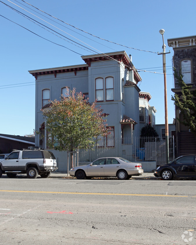 Primary Photo - 1141 S Van Ness Ave