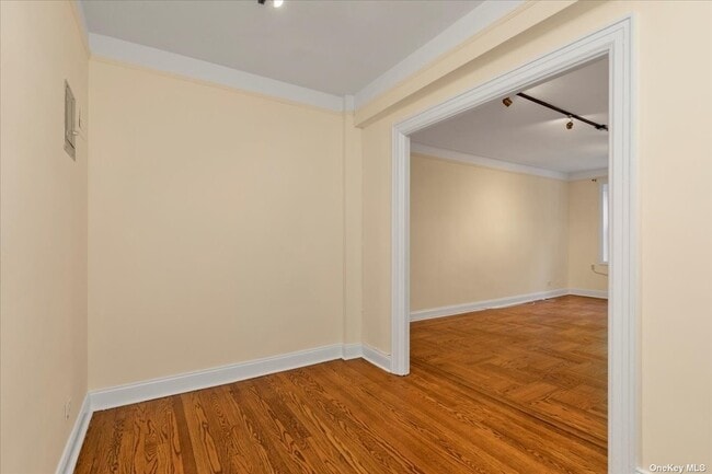 Building Photo - 79-01 35th Ave