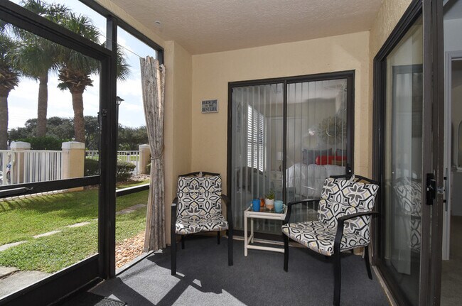Foto del edificio - Bouchelle Island 302 #103 - Pool View