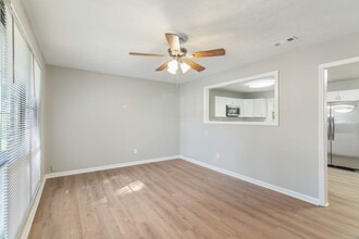 Building Photo - 2809 Lay Ave