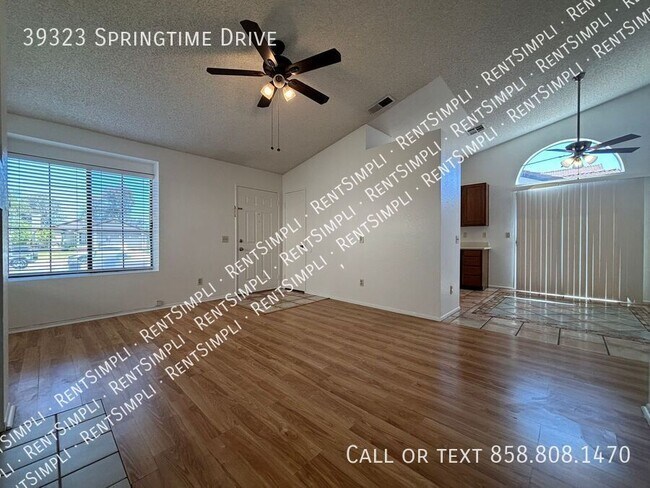 Foto del edificio - 39323 Springtime Dr