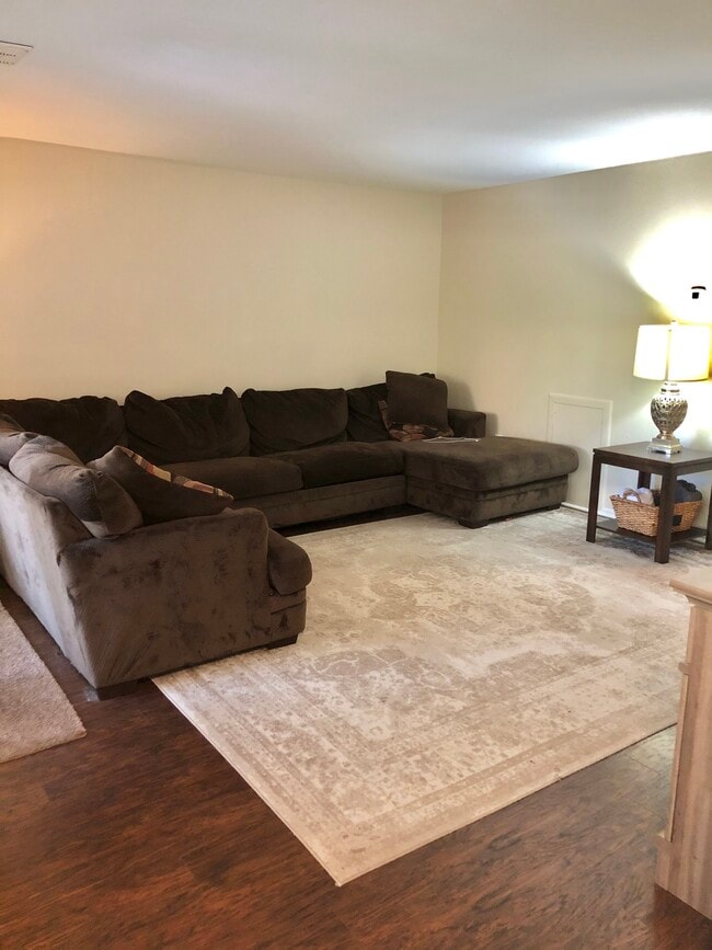 1213 Meadowview Ln Unit 1213, Mont Clare, PA 19453 Condo for Rent in