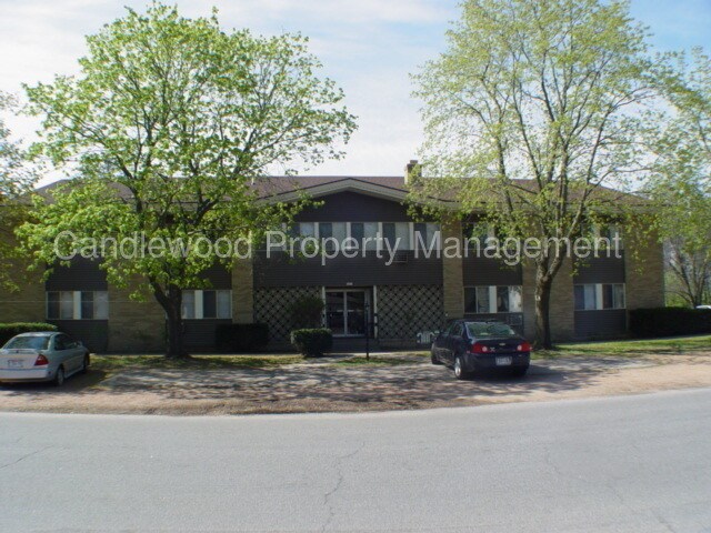 Primary Photo - 3825 Robert St