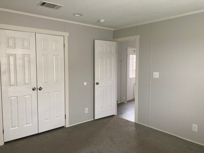 Building Photo - 4343 Katy Hockley Rd