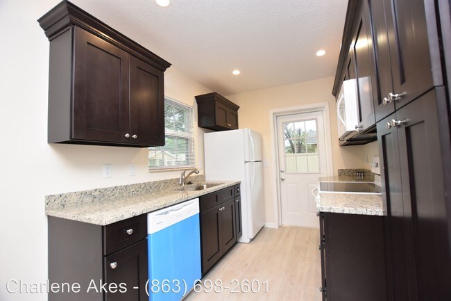 Foto del edificio - 3 br, 2 bath House - 1121 S. Lincoln Ave.