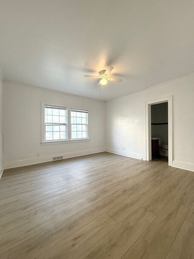 Foto del edificio - 3 Bed in the heart of Blackstone District! Available Now!