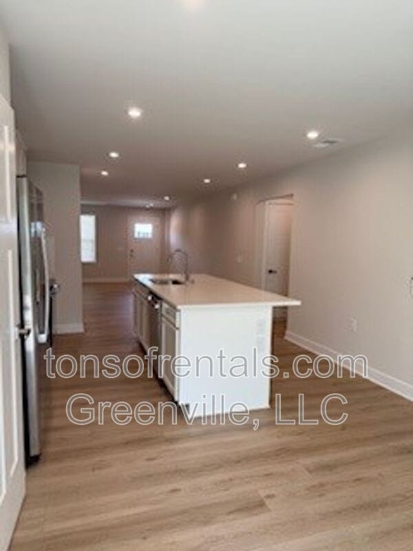 Building Photo - 4527 Duparc Way
