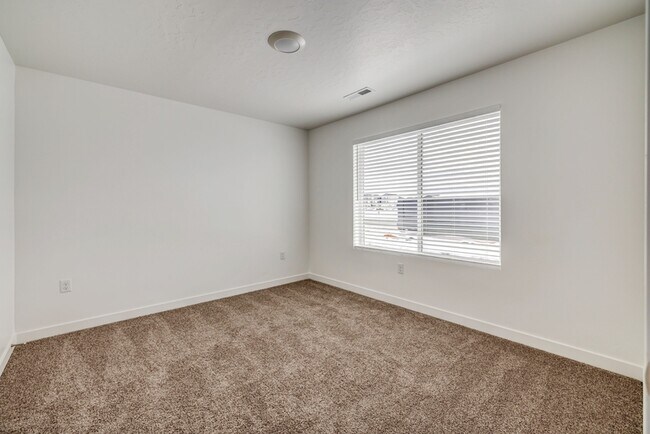 Foto del edificio - 413 S 1110 W