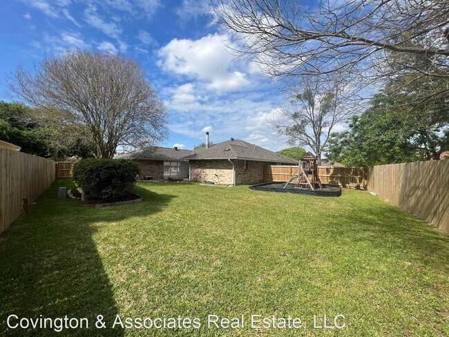 Building Photo - 3 br, 2.5 bath House - 11020 Margaret Smit...