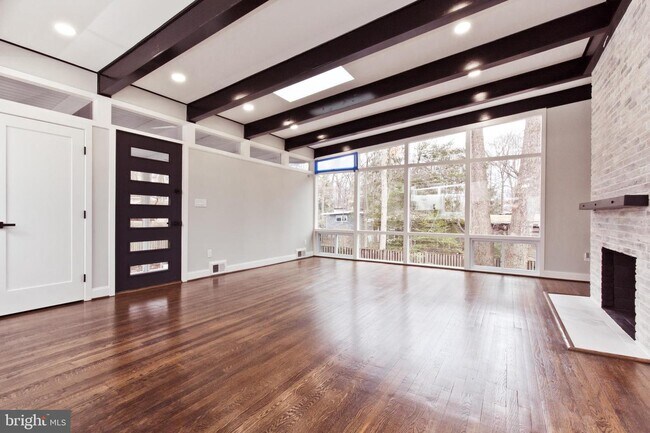 Building Photo - 3507 Gallows Rd