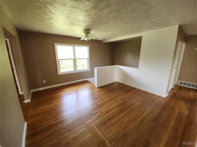 Foto del edificio - 2915 Spring Forest Rd