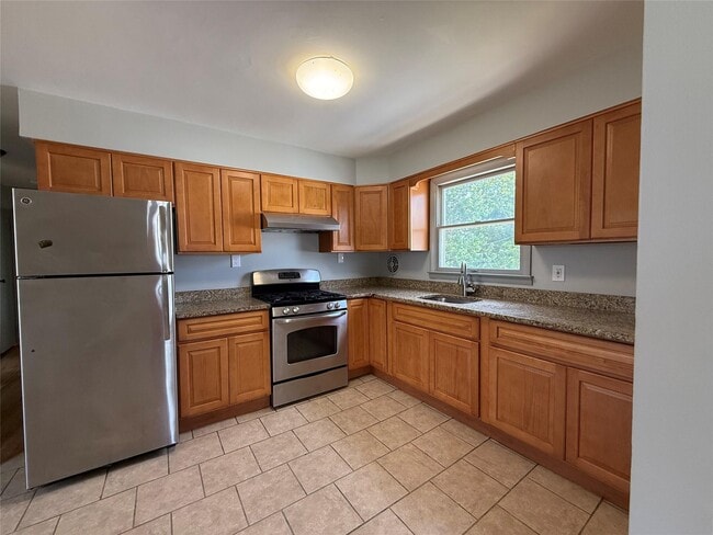 Building Photo - 200 Nassau Ln