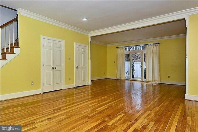 Building Photo - 3922 Georgetown Ct NW