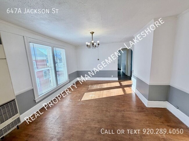 Foto del edificio - 647A Jackson St-