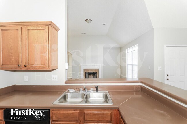 Foto del edificio - 4566 Tulip Bend Dr