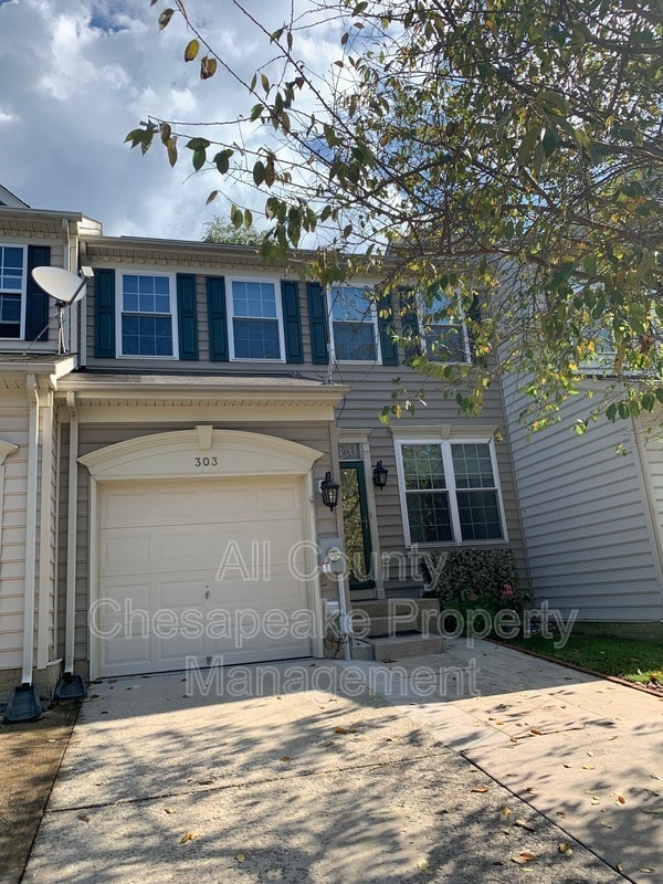 Building Photo - 303 Rustic Ct