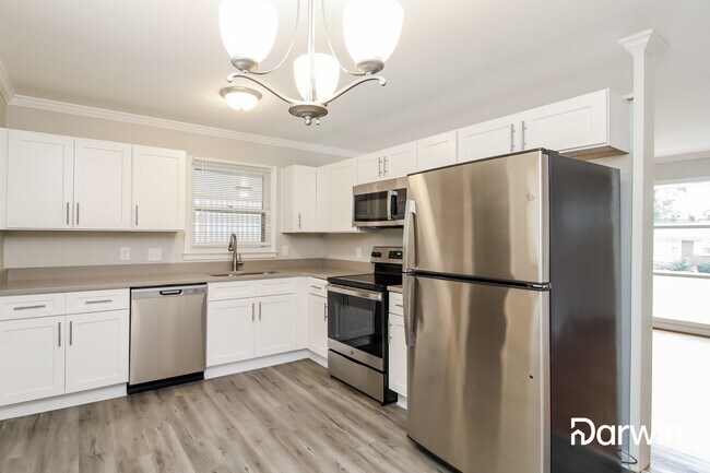 Building Photo - 2106 Ontario Street, Greensboro, NC 27403