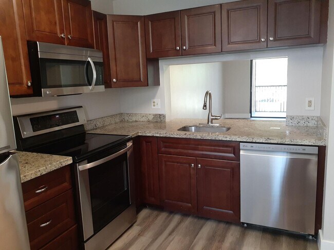 Building Photo - 1248 S Military Trail