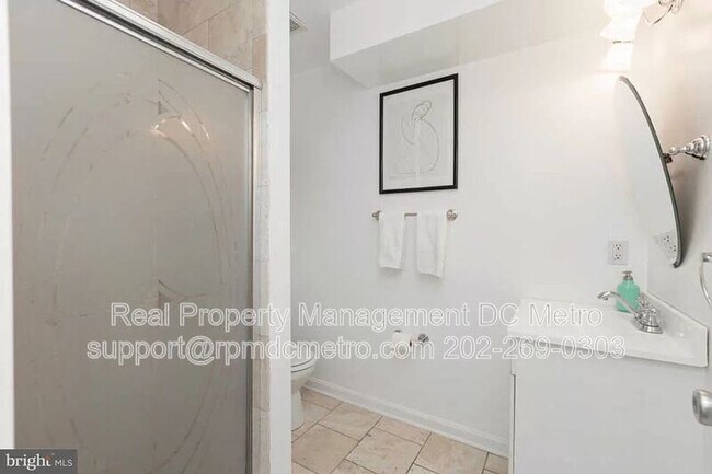 Foto del edificio - 615 8th St NE