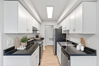 Building Photo - Williamsburg