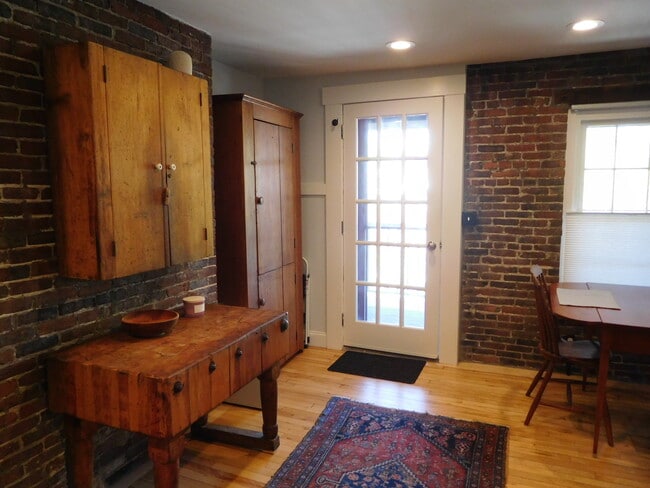 Building Photo - 125 West Merrimack St