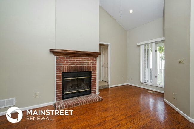 Foto del edificio - 10710 Hickory Cove Ct