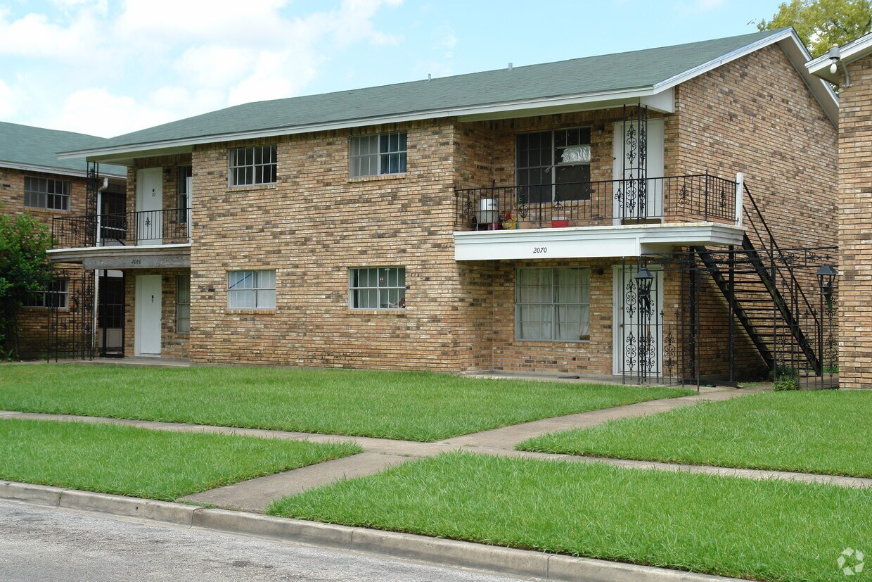 The Oaks at Hazel Apartments Beaumont, TX