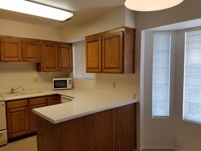 Building Photo - 438 N Stone Mountain Dr