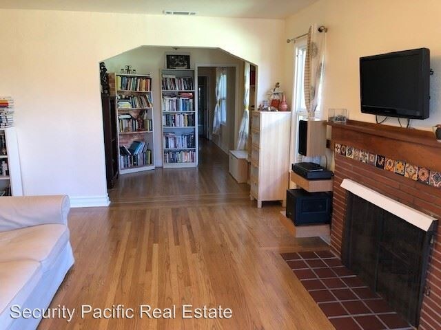 Foto del edificio - 2 br, 2 bath House - 2812 Esmond Ave