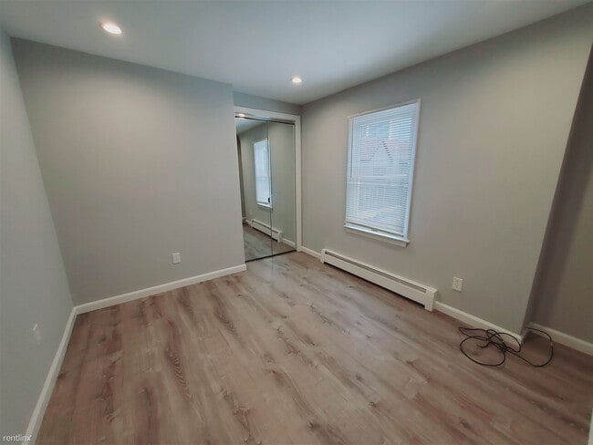 Building Photo - 2 br, 1 bath Condo - 20 Spring St Unit G1