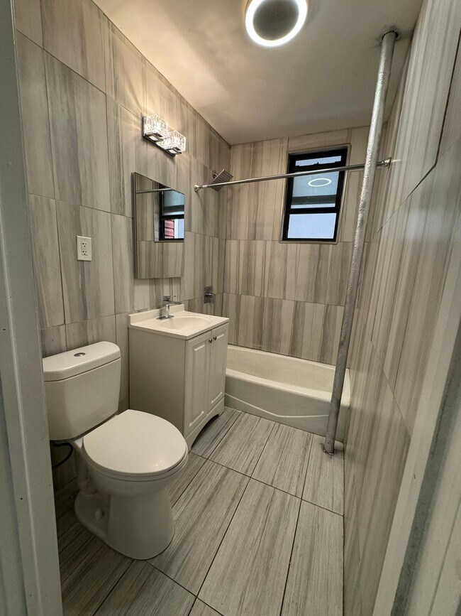 Building Photo - 6099-6001 Hudson Ave