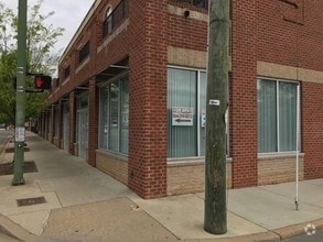 Building Photo - 107 S Meadow St
