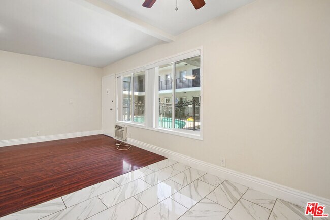 Foto del edificio - 1220 N Ogden Dr