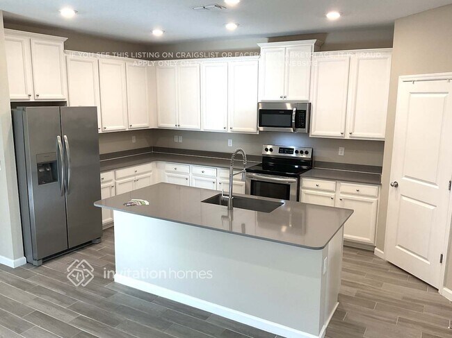 Foto del edificio - 9968 Lemon Grass Ln