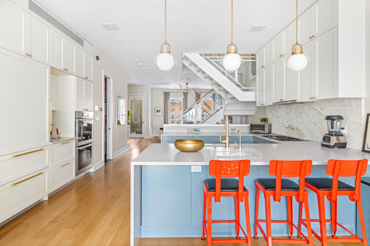 65 S Elliott Pl Unit House, Brooklyn, NY 11217 Room for Rent in