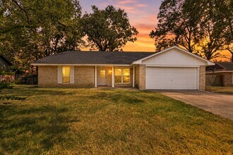 Building Photo - 24610 Green Moss Dr