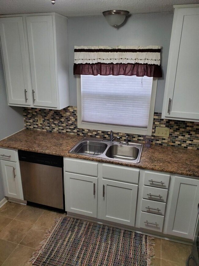 Foto del edificio - 3608 10th Ln NW