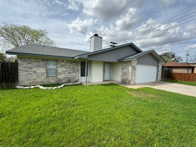 Building Photo - 360 Virtual Tour Available