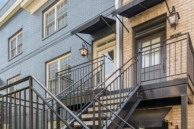Building Photo - 90 Normandy Ave