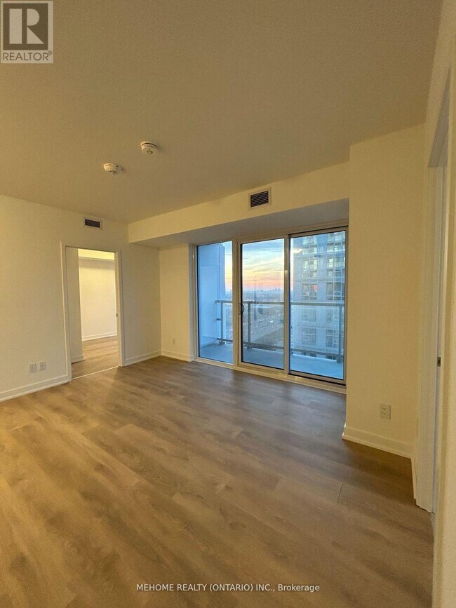 Photo du bâtiment - 2033 Kennedy Rd