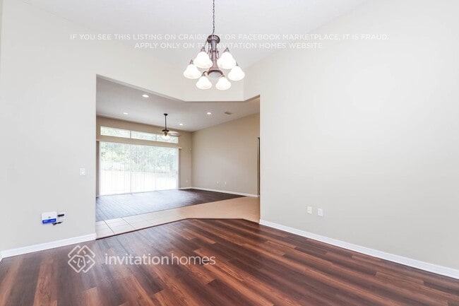 Foto del edificio - 2856 Majestic Isle Dr