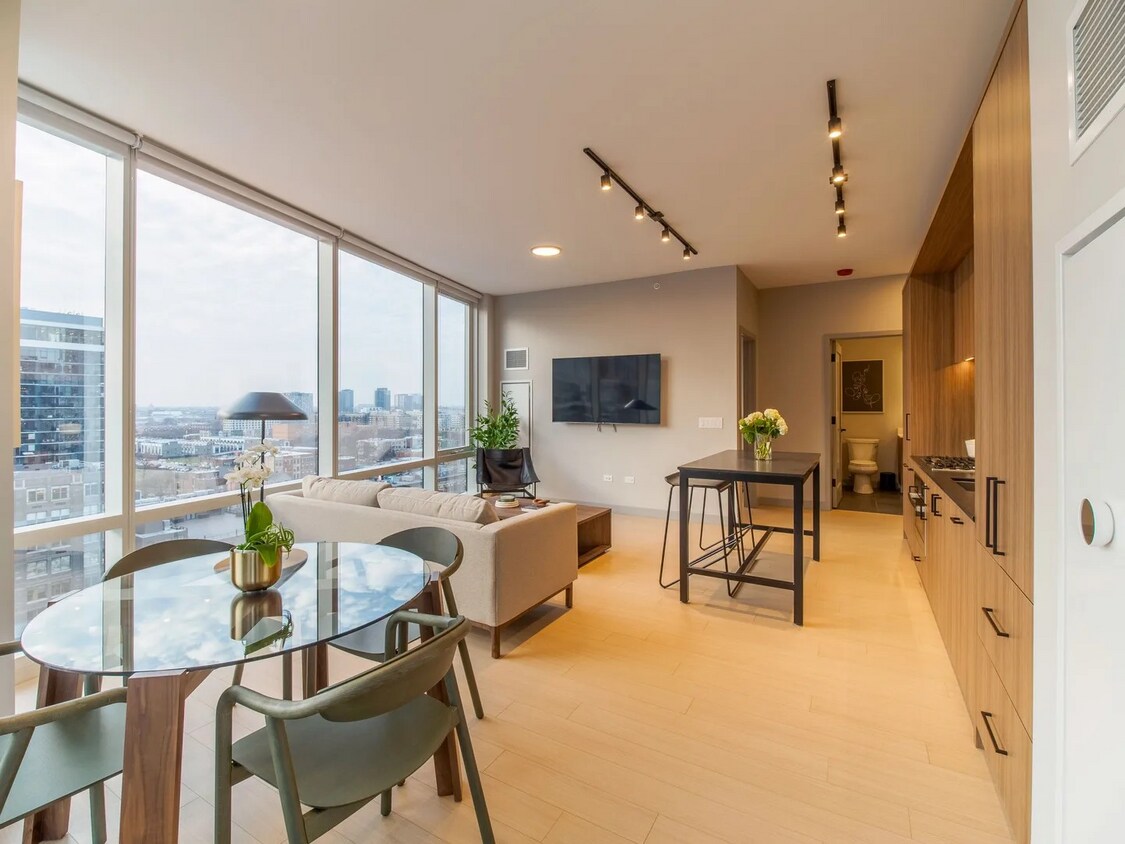 Foto principal - 920 N Wells St