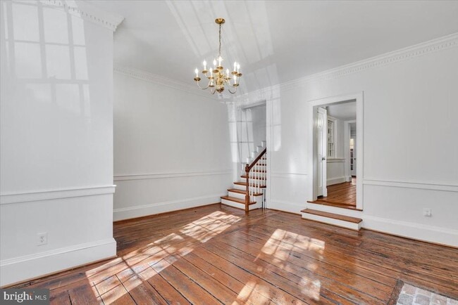 Building Photo - 215 Prince St