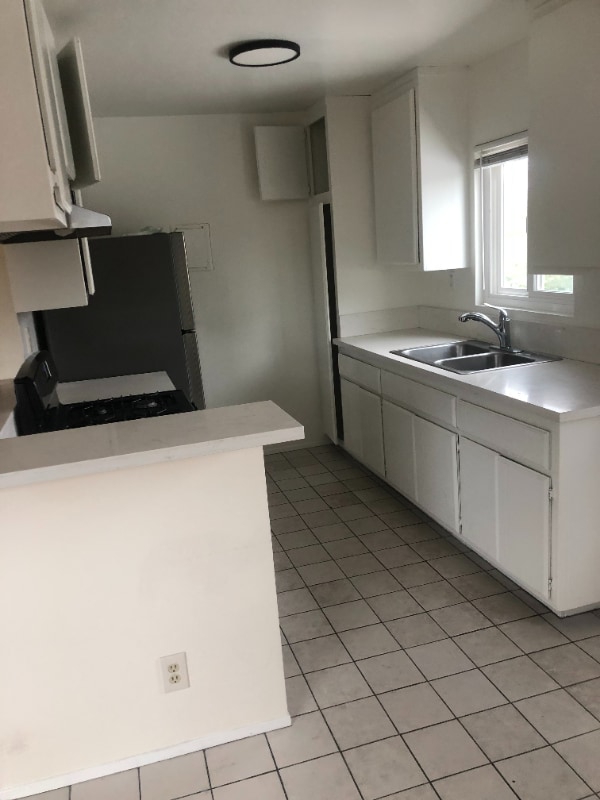 Building Photo - 6423 Tujunga Ave