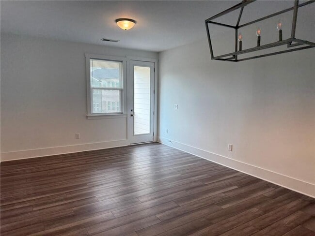 Building Photo - 1531 Layton Ln NW
