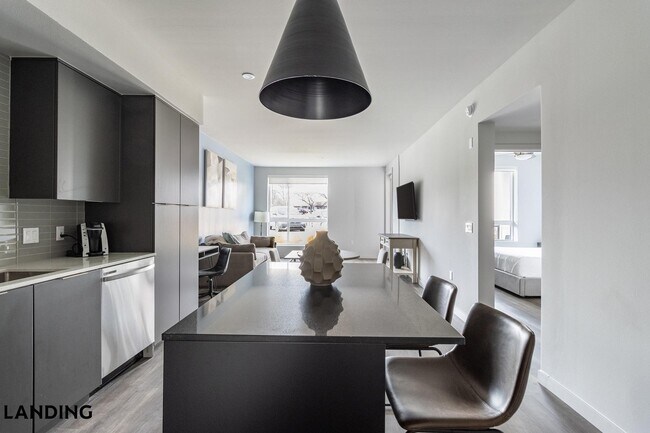 Foto del edificio - 2060 Experience Ave