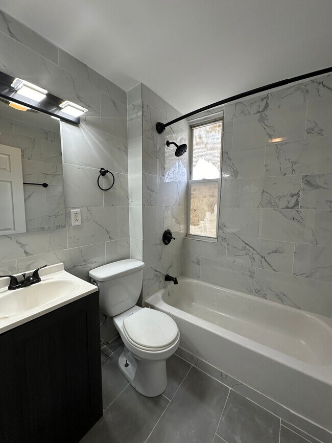 Foto del edificio - 423 N Lawndale Ave